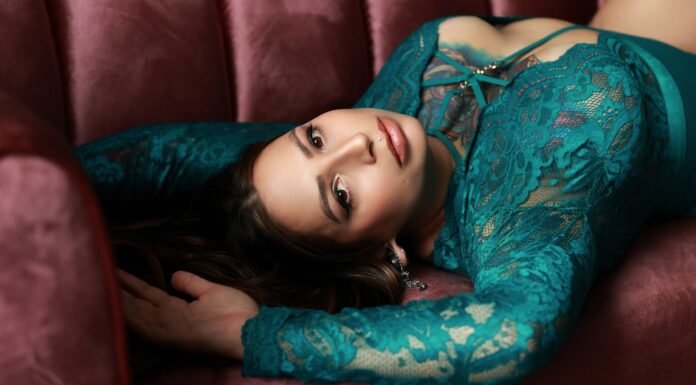 Boudoir Photography in Tampa FL: Perfect Gift Ideas for Your Partner Boudoir Photography in Tampa FL